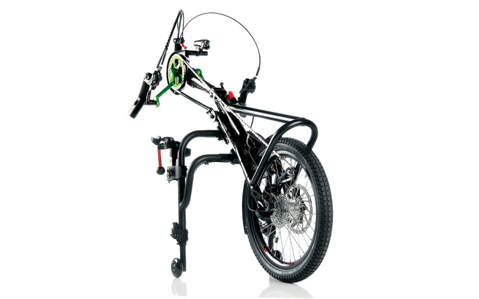 Combinez votre fauteuil roulant Argon² aux nouveaux handbikes Attitude et appréciez la liberté comme jamais auparavant !